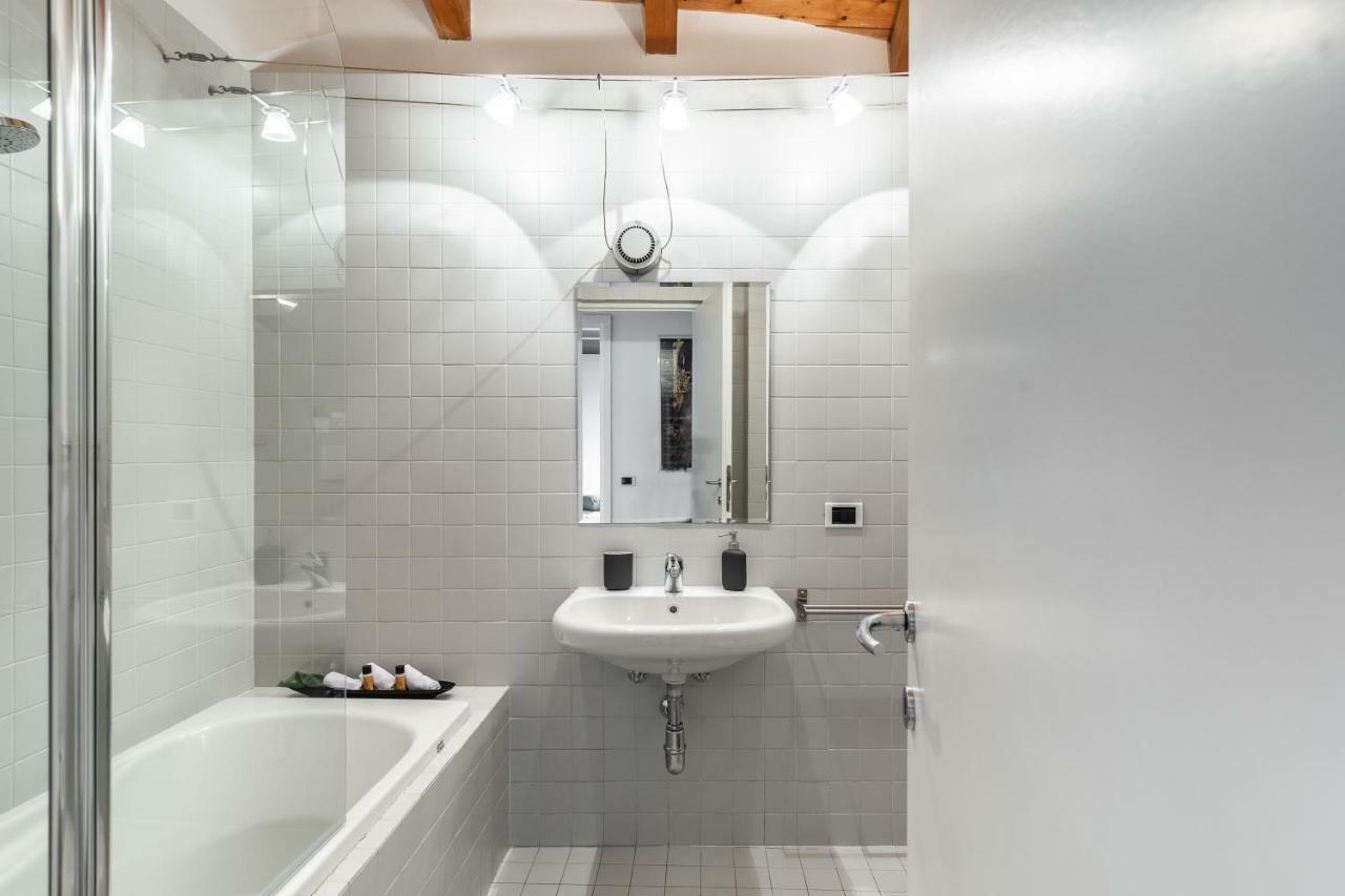A Casa Nuccia Studio By Holiday Solutions Комо Экстерьер фото